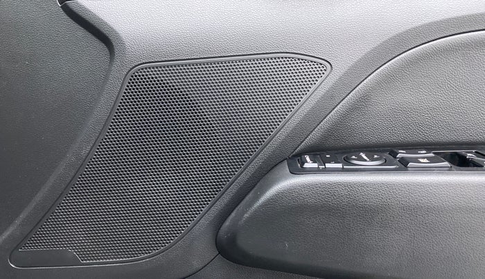 2018 Hyundai New Elantra 2.0 SX(O) AT PETROL, Petrol, Automatic, 44,123 km, Speaker