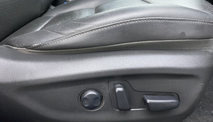 2018 Hyundai New Elantra 2.0 SX(O) AT PETROL, Petrol, Automatic, 44,123 km, Driver Side Adjustment Panel