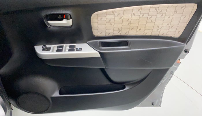 2015 Maruti Wagon R 1.0 VXI, Petrol, Manual, 44,225 km, Driver Side Door Panels Control