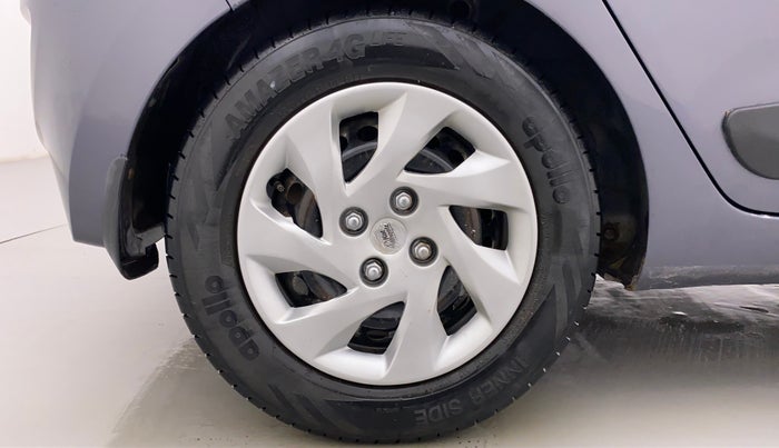 2014 Hyundai Grand i10 SPORTZ 1.2 KAPPA VTVT, CNG, Manual, 51,271 km, Right Rear Wheel