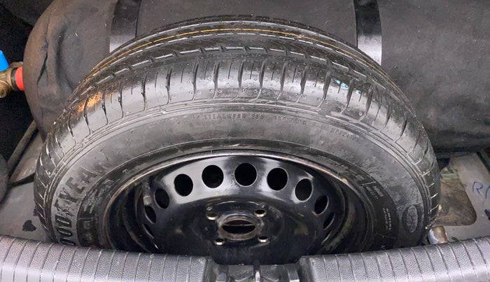2014 Hyundai Grand i10 SPORTZ 1.2 KAPPA VTVT, CNG, Manual, 51,271 km, Spare Tyre