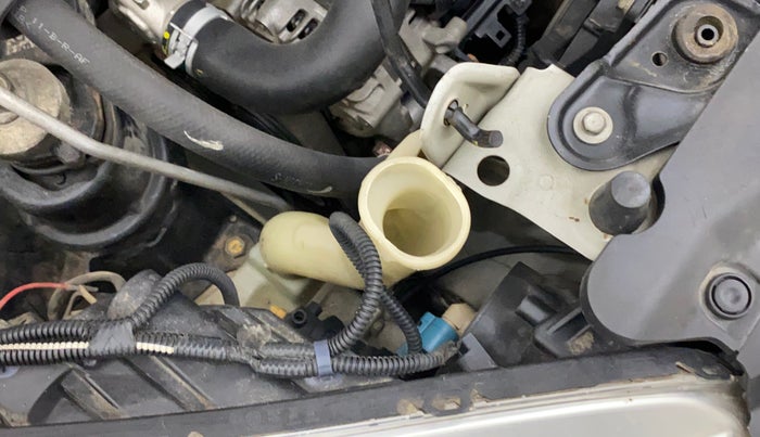 2014 Honda City 1.5L I-DTEC VX, Diesel, Manual, 55,687 km, Front windshield - Wiper bottle cap missing