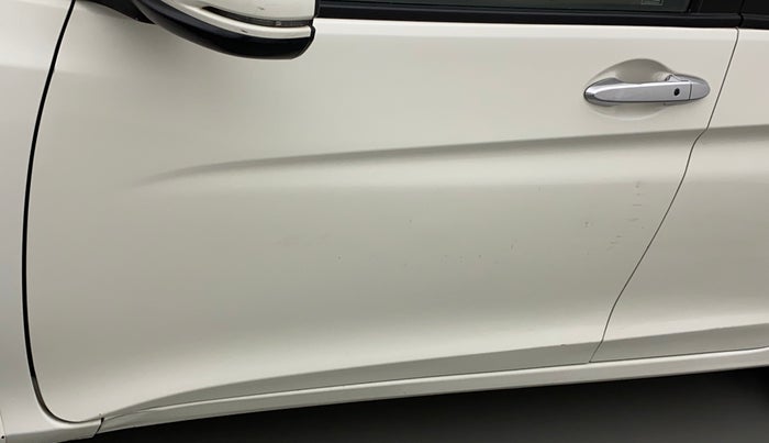 2014 Honda City 1.5L I-DTEC VX, Diesel, Manual, 55,687 km, Front passenger door - Minor scratches