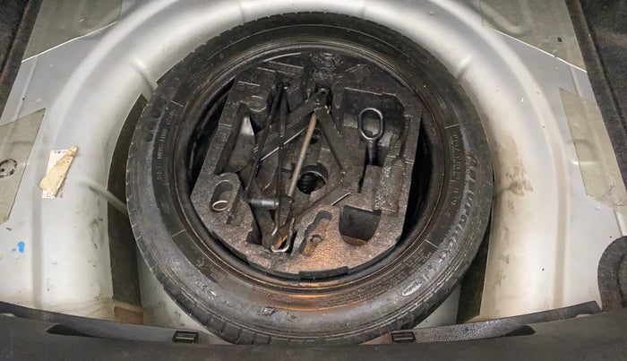 2014 Volkswagen Jetta COMFORTLINE TSI, Petrol, Manual, 77,996 km, Spare Tyre