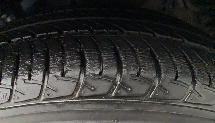 2018 Maruti Celerio ZXI, Petrol, Manual, 16,223 km, Left Rear Tyre Tread