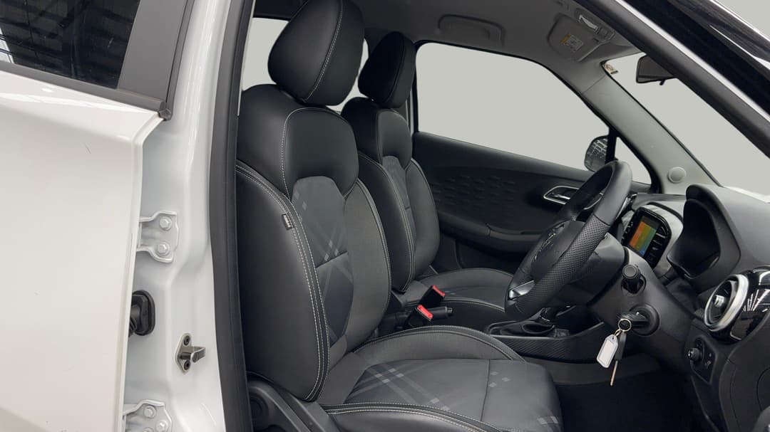 2024 MG Mg3 Auto Excite (with Navigation), Automatic, 13043 km, Right Side Front Door Cabin View