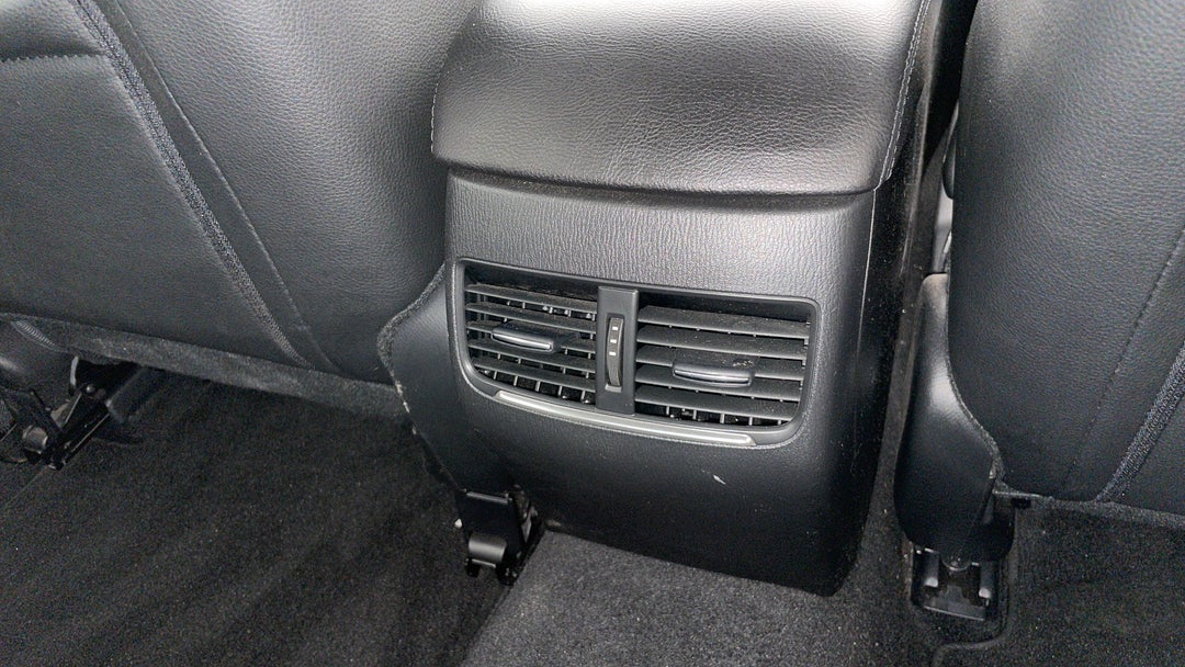 2017 Mazda 6 Touring, Automatic, 65282 km, Rear A/C Vent