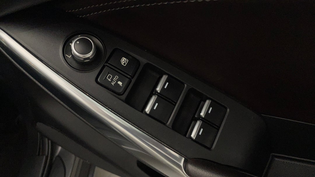 2017 Mazda 6 Touring, Automatic, 65282 km, Drivers Side Door Panel Controls