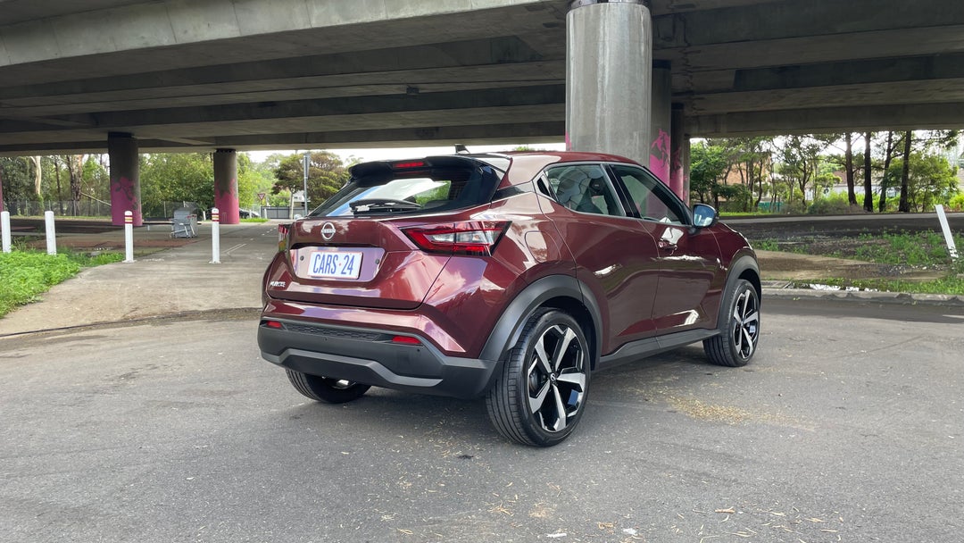 Right Back Diagonal (45- Degree) View