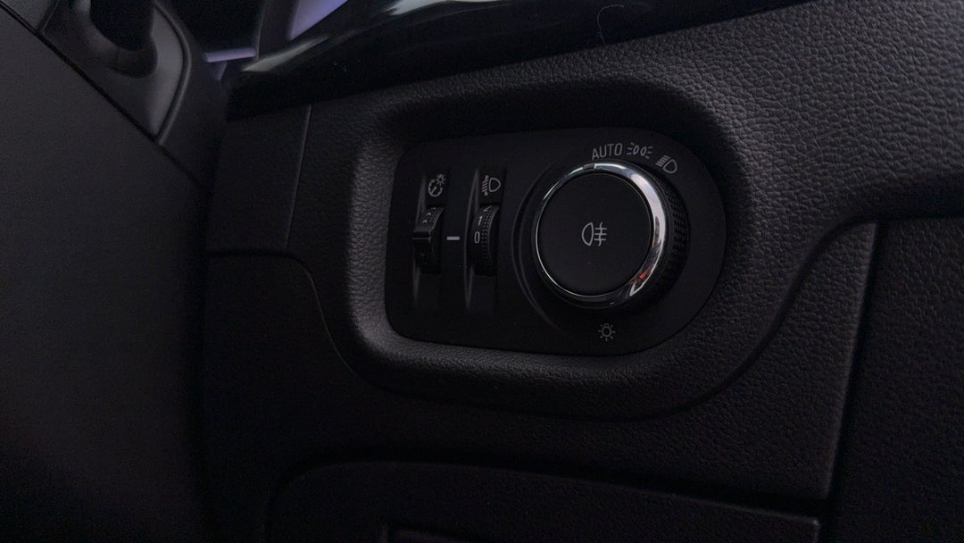 2017 Holden Astra Rs, Automatic, 57564 km, Utility Switches/Buttons