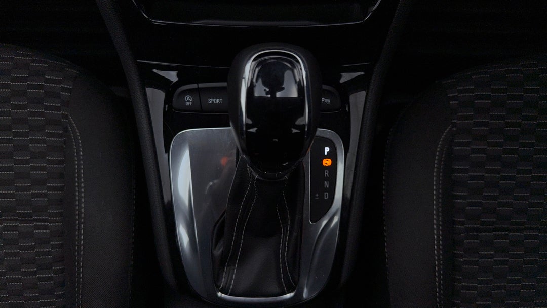 2017 Holden Astra Rs, Automatic, 57564 km, Gear Lever 