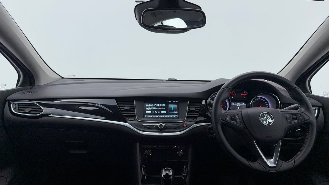 2017 Holden Astra Rs, Automatic, 57564 km, Dashboard View