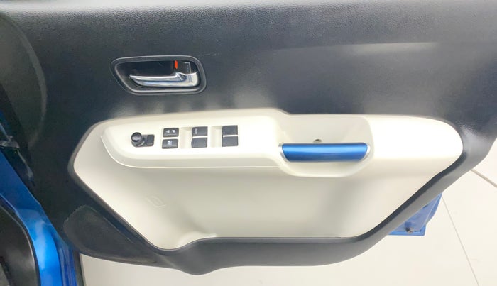 2017 Maruti IGNIS ZETA 1.2 AMT, Petrol, Automatic, 1,13,744 km, Driver Side Door Panels Control