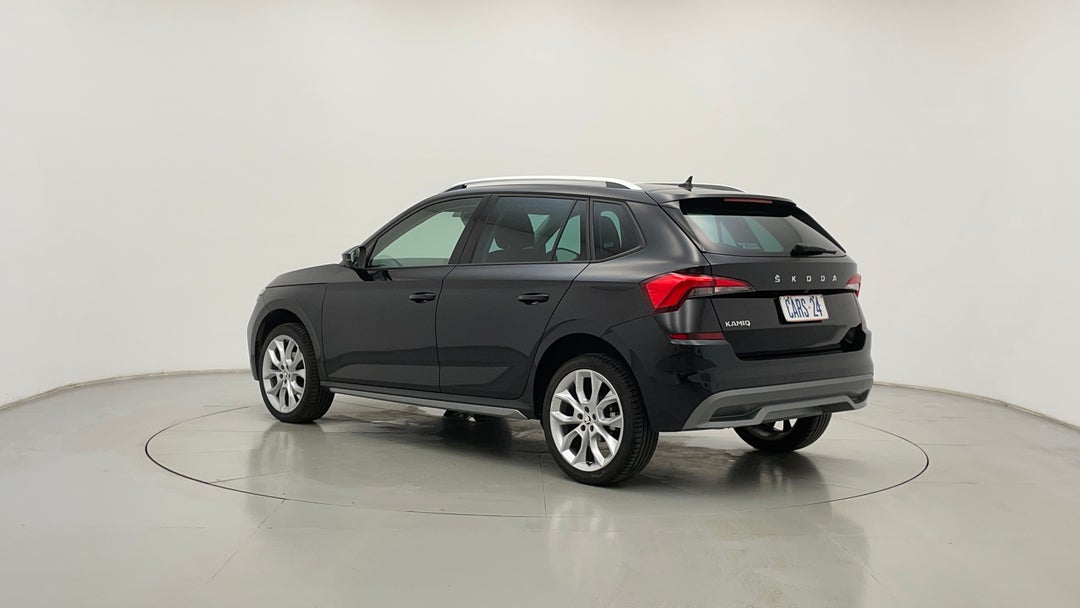 Left Back Diagonal (45- Degree) View