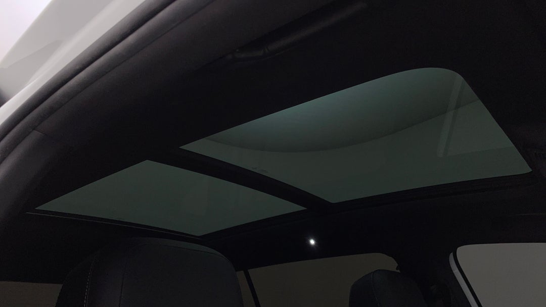 Interior Sunroof/Moonroof