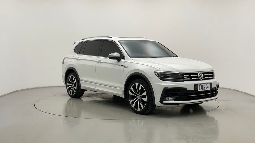 Right Front Diagonal (45- Degree) View