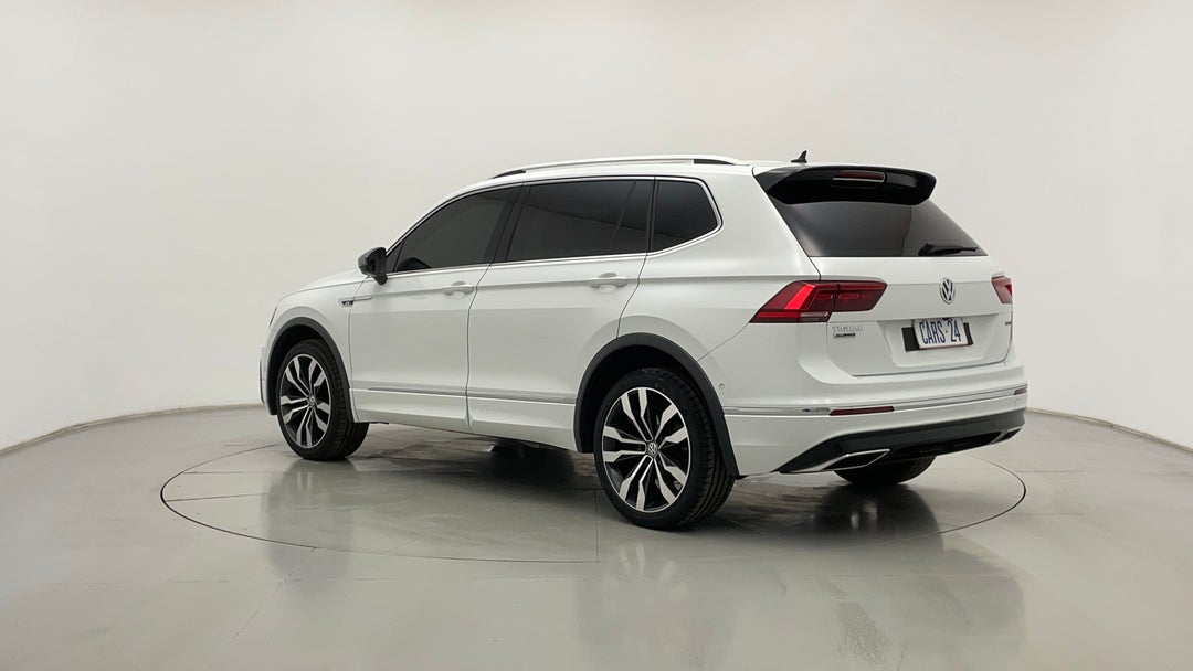 Left Back Diagonal (45- Degree) View