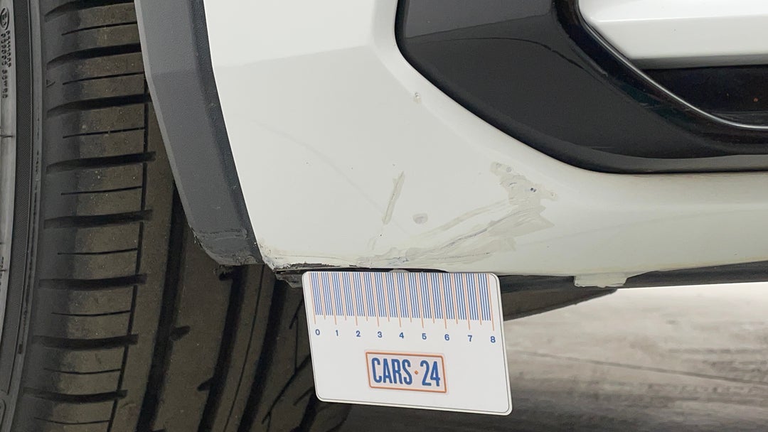 Bumper Front Scratch