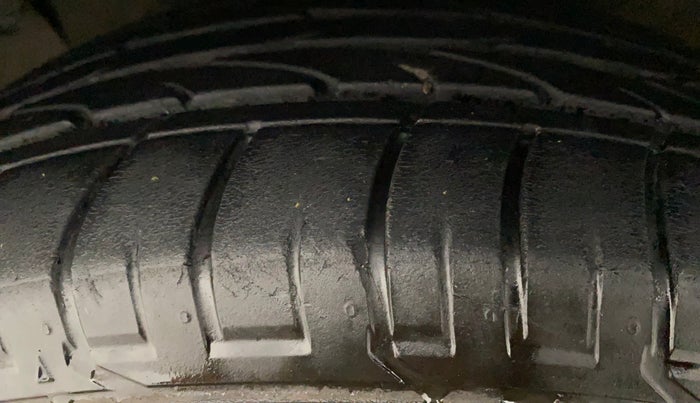 2018 Hyundai Creta SX PLUS AT 1.6 DIESEL, Diesel, Automatic, 29,937 km, Left Front Tyre Tread