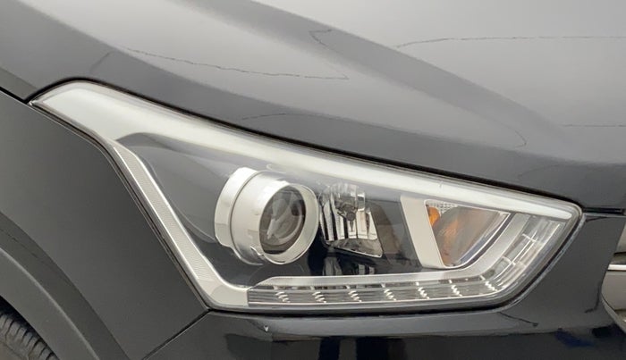 2018 Hyundai Creta SX PLUS AT 1.6 DIESEL, Diesel, Automatic, 29,937 km, Right headlight - Minor scratches