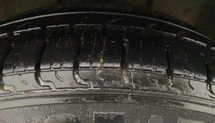 2015 Datsun Go Plus T, Petrol, Manual, 45,286 km, Right Front Tyre Tread