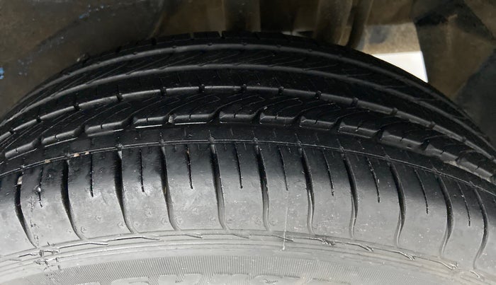 2018 Tata NEXON XE, Petrol, Manual, 10,745 km, Left Rear Tyre Tread