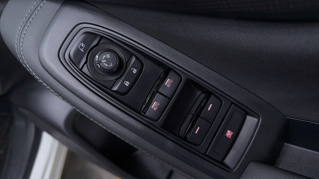 2024 Subaru Forester 2.5i (AWD), Automatic, 52910 km, Drivers Side Door Panel Controls