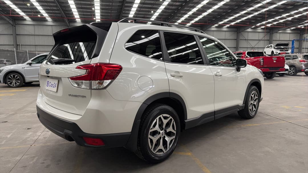 2024 Subaru Forester 2.5i (AWD), Automatic, 52910 km, Right Back Diagonal (45- Degree) View
