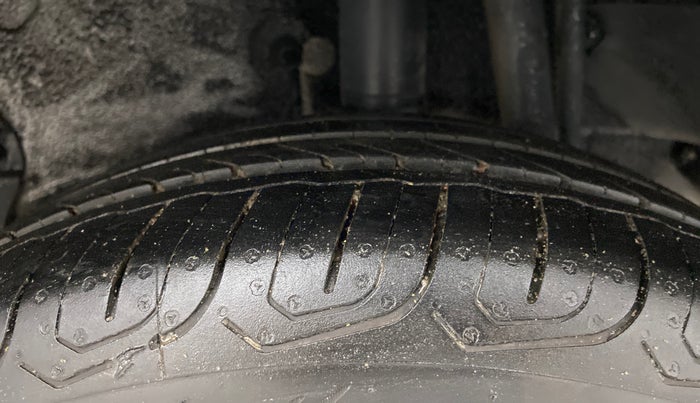 2016 Tata Zest XT PETROL, Petrol, Manual, 62,129 km, Left Rear Tyre Tread