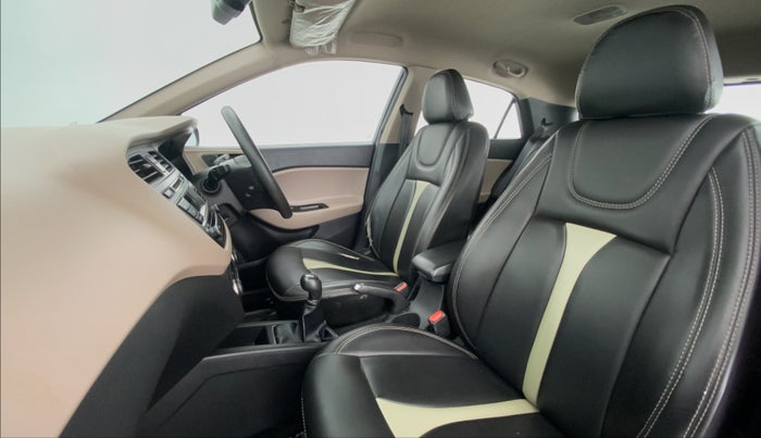 2015 Hyundai Elite i20 SPORTZ 1.2, Petrol, Manual, 70,909 km, Right Side Front Door Cabin