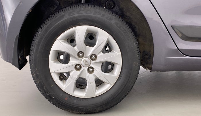 2015 Hyundai Elite i20 SPORTZ 1.2, Petrol, Manual, 70,909 km, Right Rear Wheel