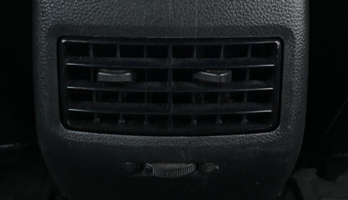 2015 Hyundai Elite i20 SPORTZ 1.2, Petrol, Manual, 70,909 km, Rear AC Vents