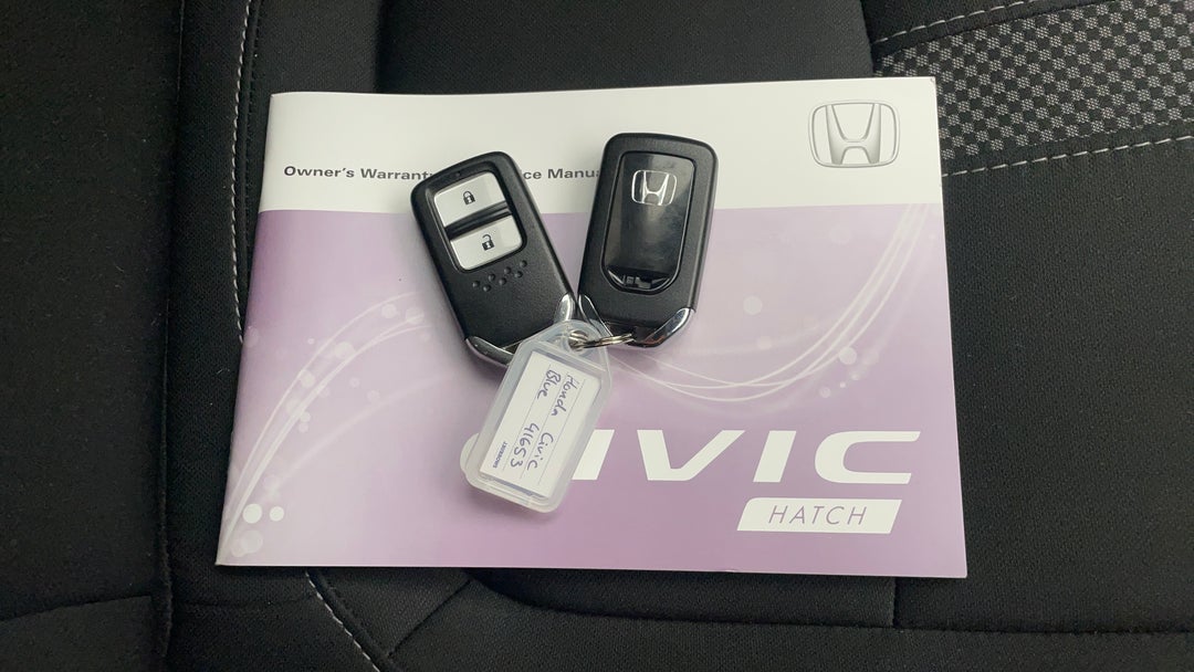 2021 Honda Civic Vti-s, Automatic, 35775 km, Key Close-up