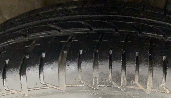2017 Tata TIGOR XT PETROL, Petrol, Manual, 28,382 km, Right Rear Tyre Tread