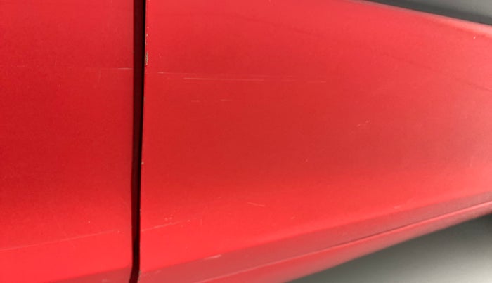 2016 Maruti Swift VDI ABS, Diesel, Manual, 85,898 km, Driver-side door - Minor scratches