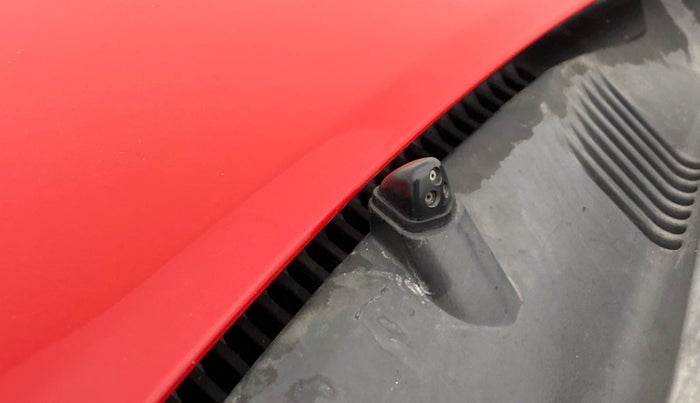 2016 Maruti Swift VDI ABS, Diesel, Manual, 85,898 km, Front windshield - Wiper nozzle not functional