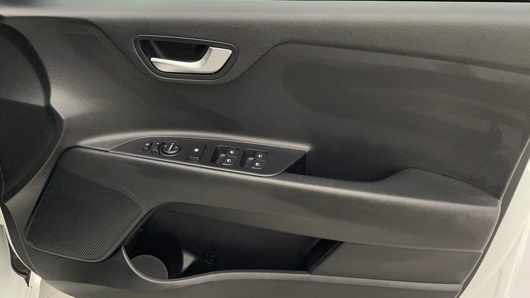 2021 Kia Rio Gt-line, Automatic, 17092 km, Speaker View