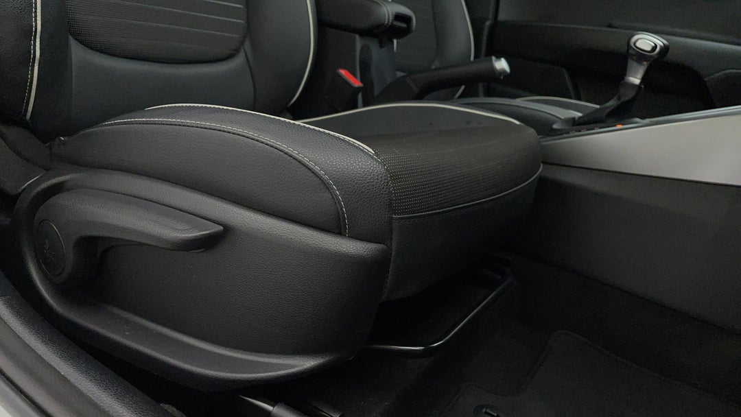 2021 Kia Rio Gt-line, Automatic, 17092 km, Drivers Side Adjustment Panel