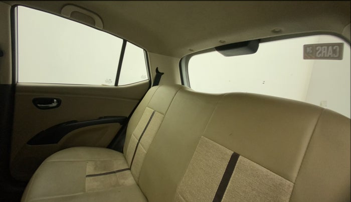2011 Hyundai i10 MAGNA 1.2, Petrol, Manual, 95,793 km, Right Side Rear Door Cabin