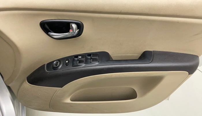2011 Hyundai i10 MAGNA 1.2, Petrol, Manual, 95,793 km, Driver Side Door Panels Control