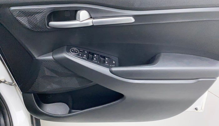 2019 KIA SELTOS HTK PLUS 1.5, Petrol, Manual, 15,858 km, Driver Side Door Panels Control