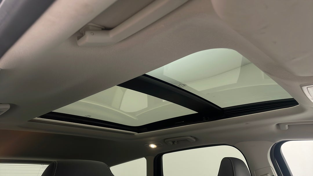 Interior Sunroof/Moonroof