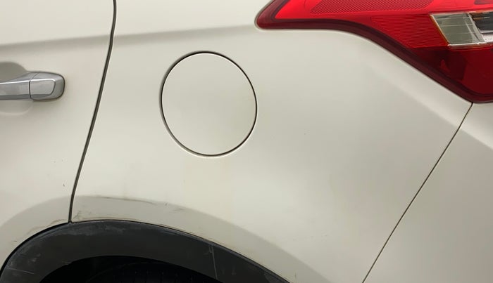2015 Hyundai Creta SX PLUS 1.6 PETROL, Petrol, Manual, 34,606 km, Left quarter panel - Slightly dented