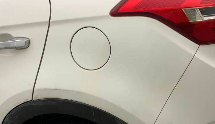2015 Hyundai Creta SX PLUS 1.6 PETROL, Petrol, Manual, 34,606 km, Left quarter panel - Minor scratches