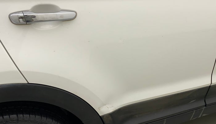 2015 Hyundai Creta SX PLUS 1.6 PETROL, Petrol, Manual, 34,606 km, Right rear door - Minor scratches