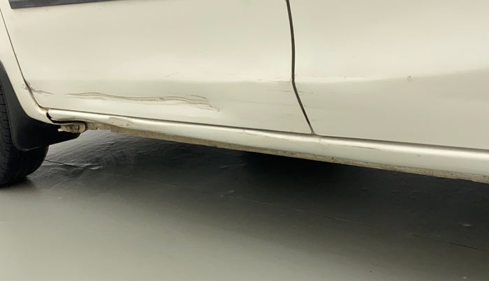 2011 Toyota Etios G SP, Petrol, Manual, 85,947 km, Left running board - Minor scratches