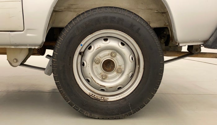 2015 Maruti Omni 5 STR, Petrol, Manual, 56,292 km, Left Rear Wheel