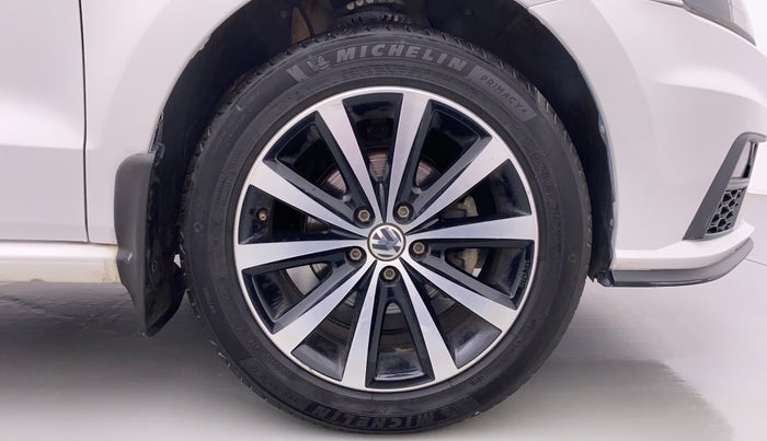 2018 Volkswagen Polo COMFORTLINE 1.2L PETROL, Petrol, Manual, 75,011 km, Right Front Wheel