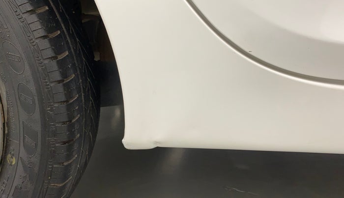 2018 Hyundai Eon SPORTZ, Petrol, Manual, 52,804 km, Right running board - Slightly dented