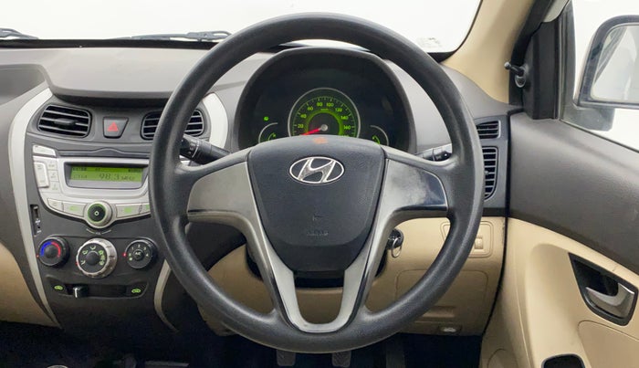 2018 Hyundai Eon SPORTZ, Petrol, Manual, 52,804 km, Steering Wheel Close Up